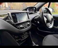 Peugeot 208 This 2018 Peugeot 208 Tech Edition offers a superb blend of style and practicality, maki - 19