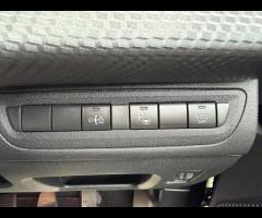 Peugeot 208 This 2018 Peugeot 208 Tech Edition offers a superb blend of style and practicality, maki - 35