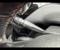 Peugeot 208 This 2018 Peugeot 208 Tech Edition offers a superb blend of style and practicality, maki - 36