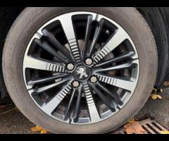 Peugeot 208 This 2018 Peugeot 208 Tech Edition offers a superb blend of style and practicality, maki - 40