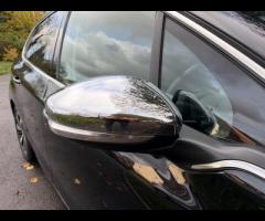 Peugeot 208 This 2018 Peugeot 208 Tech Edition offers a superb blend of style and practicality, maki - 41