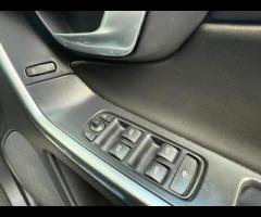 Volvo XC60 This 2014 Volvo XC60 D4 R Design Nav presents an exceptional opportunity with its remarka - 33