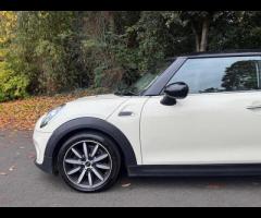 MINI Hatch This 2018 MINI Hatch Cooper offers an exceptional blend of style and efficiency, boasting - 5