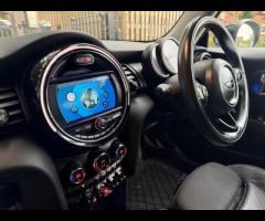 MINI Hatch This 2018 MINI Hatch Cooper offers an exceptional blend of style and efficiency, boasting - 24