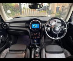 MINI Hatch This 2018 MINI Hatch Cooper offers an exceptional blend of style and efficiency, boasting - 25