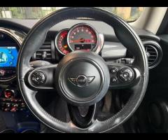 MINI Hatch This 2018 MINI Hatch Cooper offers an exceptional blend of style and efficiency, boasting - 27