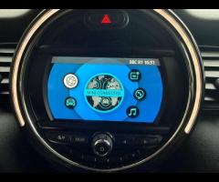 MINI Hatch This 2018 MINI Hatch Cooper offers an exceptional blend of style and efficiency, boasting - 29