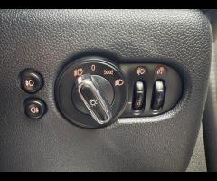 MINI Hatch This 2018 MINI Hatch Cooper offers an exceptional blend of style and efficiency, boasting - 40