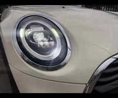 MINI Hatch This 2018 MINI Hatch Cooper offers an exceptional blend of style and efficiency, boasting - 42