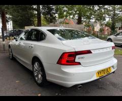 Volvo S90 Discover this exceptional 2020 Volvo S90 D4 Momentum Plus, boasting remarkably low mileage - 9
