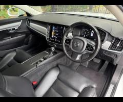 Volvo S90 Discover this exceptional 2020 Volvo S90 D4 Momentum Plus, boasting remarkably low mileage - 13