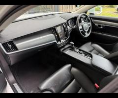 Volvo S90 Discover this exceptional 2020 Volvo S90 D4 Momentum Plus, boasting remarkably low mileage - 19