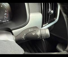 Volvo S90 Discover this exceptional 2020 Volvo S90 D4 Momentum Plus, boasting remarkably low mileage - 33