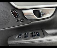 Volvo S90 Discover this exceptional 2020 Volvo S90 D4 Momentum Plus, boasting remarkably low mileage - 35