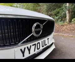 Volvo S90 Discover this exceptional 2020 Volvo S90 D4 Momentum Plus, boasting remarkably low mileage - 38