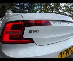 Volvo S90 Discover this exceptional 2020 Volvo S90 D4 Momentum Plus, boasting remarkably low mileage - 39