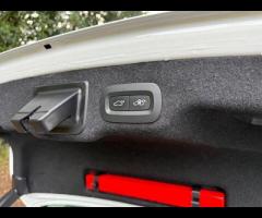 Volvo S90 Discover this exceptional 2020 Volvo S90 D4 Momentum Plus, boasting remarkably low mileage - 41