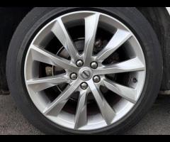 Volvo S90 Discover this exceptional 2020 Volvo S90 D4 Momentum Plus, boasting remarkably low mileage - 43