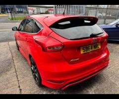 Ford Focus THIS 2015 FORD FOCUS TDCI ZETEC S PRESENTS A REMARKABLY LOW MILEAGE FOR ITS AGE, THE CAR - 8
