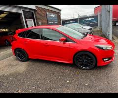 Ford Focus THIS 2015 FORD FOCUS TDCI ZETEC S PRESENTS A REMARKABLY LOW MILEAGE FOR ITS AGE, THE CAR - 13