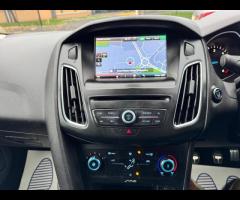 Ford Focus THIS 2015 FORD FOCUS TDCI ZETEC S PRESENTS A REMARKABLY LOW MILEAGE FOR ITS AGE, THE CAR - 22