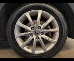 Honda Civic A WELL MAINTAINED HONDA CIVIC WITH ONLY ONE PREVIOUS OWNER. THIS CAR HAS GOT FULL SERVIC - 52