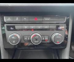 SEAT Leon WITH ONLY ONE OWNER, THIS CAR COMES WITH FULL MAINTENAINCE & SERVICE HISTORY, JUST HAD - 40