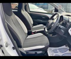 Peugeot 108 HERE WE HAVE A MUCH DESIRABLE ROLAND GARROS OPEN TOP MODEL. THIS EXCLUSIVE MODEL HAS ONE - 3