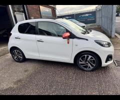 Peugeot 108 HERE WE HAVE A MUCH DESIRABLE ROLAND GARROS OPEN TOP MODEL. THIS EXCLUSIVE MODEL HAS ONE - 13