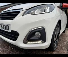 Peugeot 108 HERE WE HAVE A MUCH DESIRABLE ROLAND GARROS OPEN TOP MODEL. THIS EXCLUSIVE MODEL HAS ONE - 17