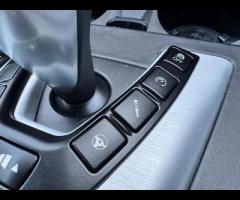 BMW M5 THIS POWERFUL BMW M5 V8 DELIVERS EXHILIRATING PERFORMANCE AND GIVES YOU PRESTIGE AND LUXURY A - 53