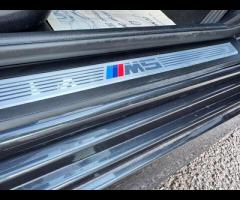 BMW M5 THIS POWERFUL BMW M5 V8 DELIVERS EXHILIRATING PERFORMANCE AND GIVES YOU PRESTIGE AND LUXURY A - 59