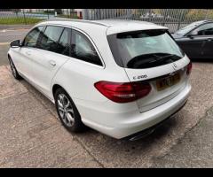 Mercedes-Benz C Class GREAT SPEC, PREMIUM MODEL,2 KEYS, RECENT SERVICE, 7 SERVICES IN TOTAL INCLUDIN - 8