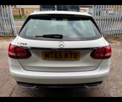 Mercedes-Benz C Class GREAT SPEC, PREMIUM MODEL,2 KEYS, RECENT SERVICE, 7 SERVICES IN TOTAL INCLUDIN - 9