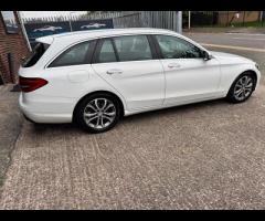 Mercedes-Benz C Class GREAT SPEC, PREMIUM MODEL,2 KEYS, RECENT SERVICE, 7 SERVICES IN TOTAL INCLUDIN - 11