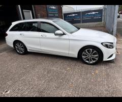 Mercedes-Benz C Class GREAT SPEC, PREMIUM MODEL,2 KEYS, RECENT SERVICE, 7 SERVICES IN TOTAL INCLUDIN - 13