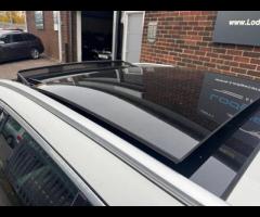 Mercedes-Benz C Class GREAT SPEC, PREMIUM MODEL,2 KEYS, RECENT SERVICE, 7 SERVICES IN TOTAL INCLUDIN - 19