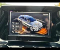 Mercedes-Benz C Class GREAT SPEC, PREMIUM MODEL,2 KEYS, RECENT SERVICE, 7 SERVICES IN TOTAL INCLUDIN - 52