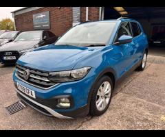 Volkswagen T-Cross THIS 2020 VW T-CROSS TSi IS A FINE EXAMPLE OF A COMPACT SUV. POWERED BY A RESPONS - 4
