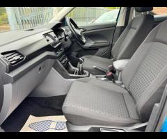 Volkswagen T-Cross THIS 2020 VW T-CROSS TSi IS A FINE EXAMPLE OF A COMPACT SUV. POWERED BY A RESPONS - 27