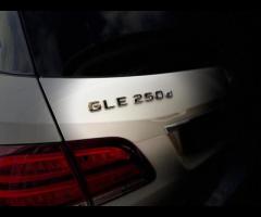 Mercedes-Benz GLE A VERY WELL MAINTAINED SORT AFTER 2017 PREMIUM MODEL, CAR COMES WITH 10 SERVICES A - 22