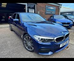 BMW 5 Series THIS CAR LOOKS FANTASTIC IN THIS MEDITERRANEAN BLUE METALLIC. IT COMES WITH SIX RECORDE