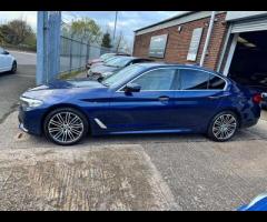 BMW 5 Series THIS CAR LOOKS FANTASTIC IN THIS MEDITERRANEAN BLUE METALLIC. IT COMES WITH SIX RECORDE - 5
