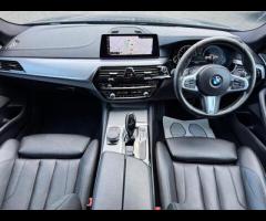 BMW 5 Series THIS CAR LOOKS FANTASTIC IN THIS MEDITERRANEAN BLUE METALLIC. IT COMES WITH SIX RECORDE - 21