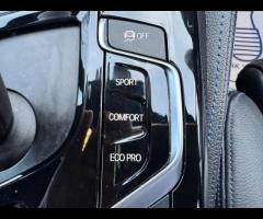 BMW 5 Series THIS CAR LOOKS FANTASTIC IN THIS MEDITERRANEAN BLUE METALLIC. IT COMES WITH SIX RECORDE - 34