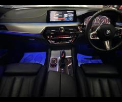 BMW 5 Series THIS CAR LOOKS FANTASTIC IN THIS MEDITERRANEAN BLUE METALLIC. IT COMES WITH SIX RECORDE - 55