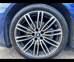 BMW 5 Series THIS CAR LOOKS FANTASTIC IN THIS MEDITERRANEAN BLUE METALLIC. IT COMES WITH SIX RECORDE - 71