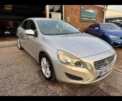 Volvo S60 WITH ONLY ONE PREVIOUS OWNER, THIS CAR COMES WITH GREAT SERVICE HISTORY (13 STAMPS IN TOTA - 14