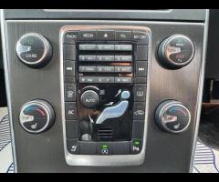 Volvo S60 WITH ONLY ONE PREVIOUS OWNER, THIS CAR COMES WITH GREAT SERVICE HISTORY (13 STAMPS IN TOTA - 22