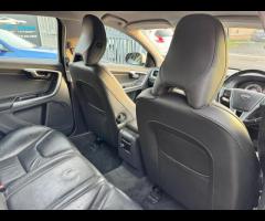 Volvo S60 WITH ONLY ONE PREVIOUS OWNER, THIS CAR COMES WITH GREAT SERVICE HISTORY (13 STAMPS IN TOTA - 34